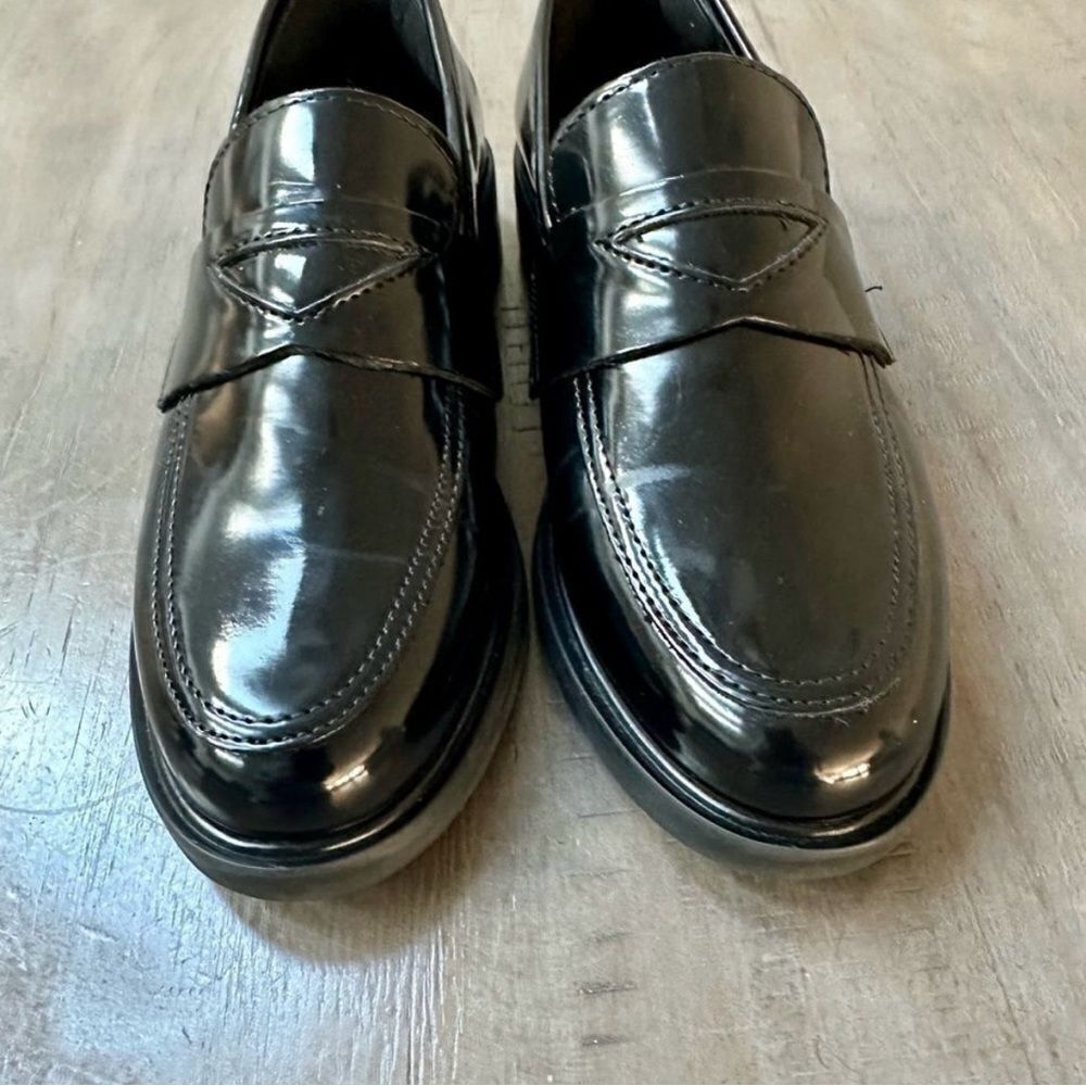 Steve Madden chunky, black patten loafers. - Picture 4 of 7